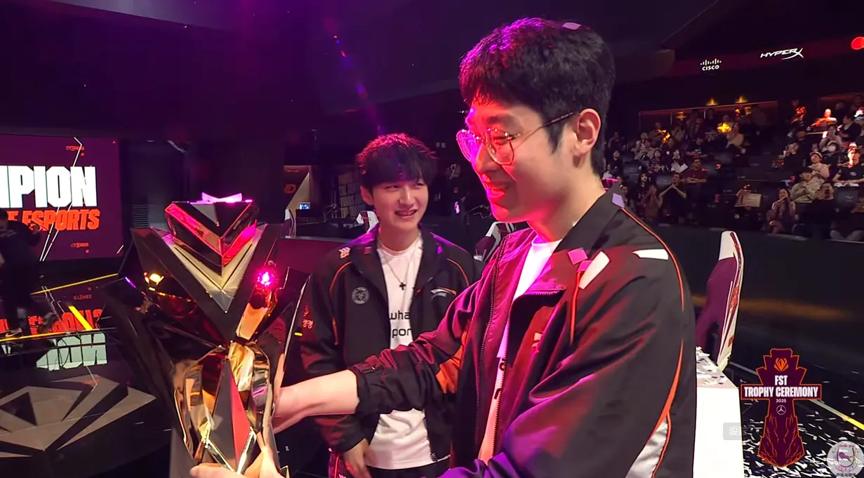 但是面对K, 锁定了全球 但是面对K, 锁定了全球