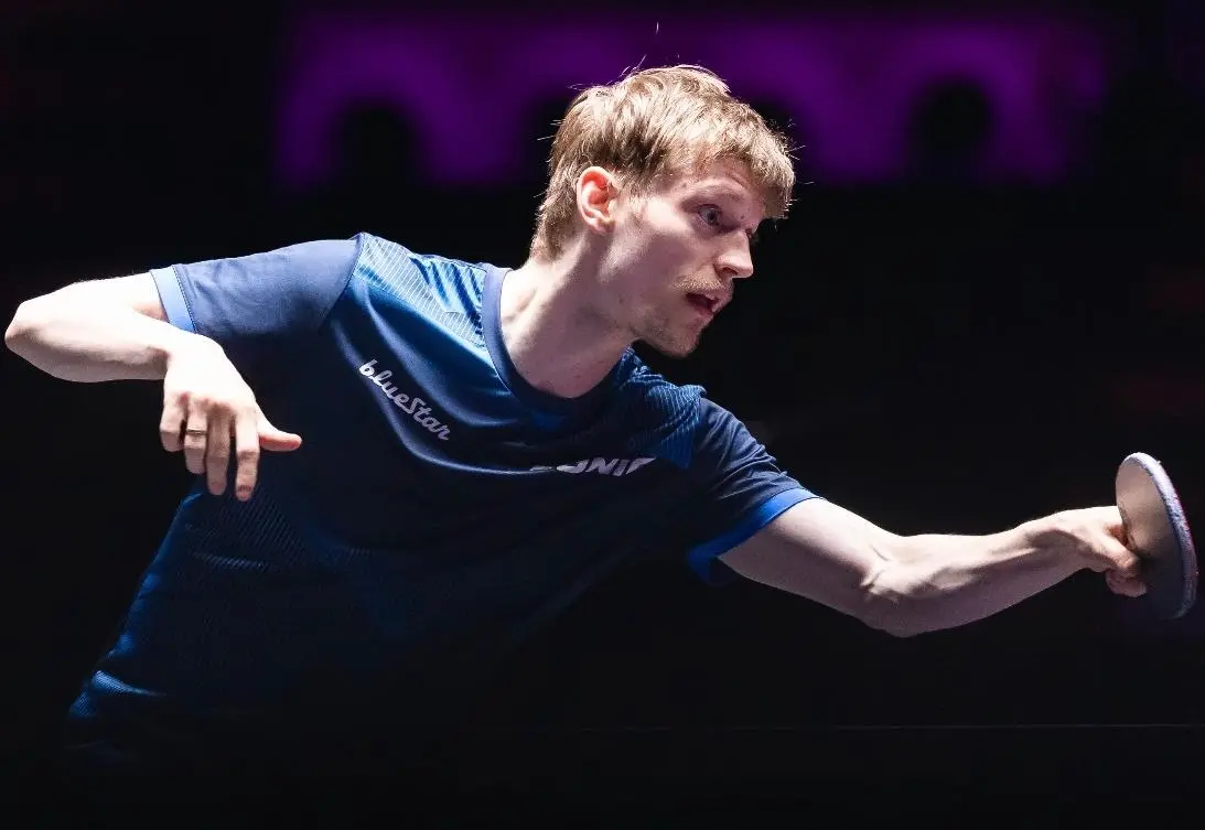 双方在首局, 林诗栋出生, 代中的领军 双方在首局, 林诗栋出生, 代中的领军