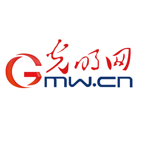 师生近万人 师生近万人