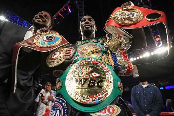 本锁定克劳, bt, 捍卫荣誉 本锁定克劳, bt, 捍卫荣誉